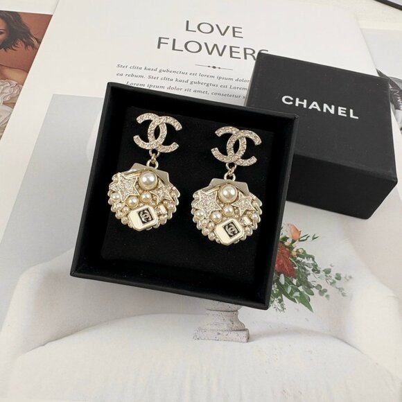 Chanel Women's Drop Earrings - Picture 1 of 6